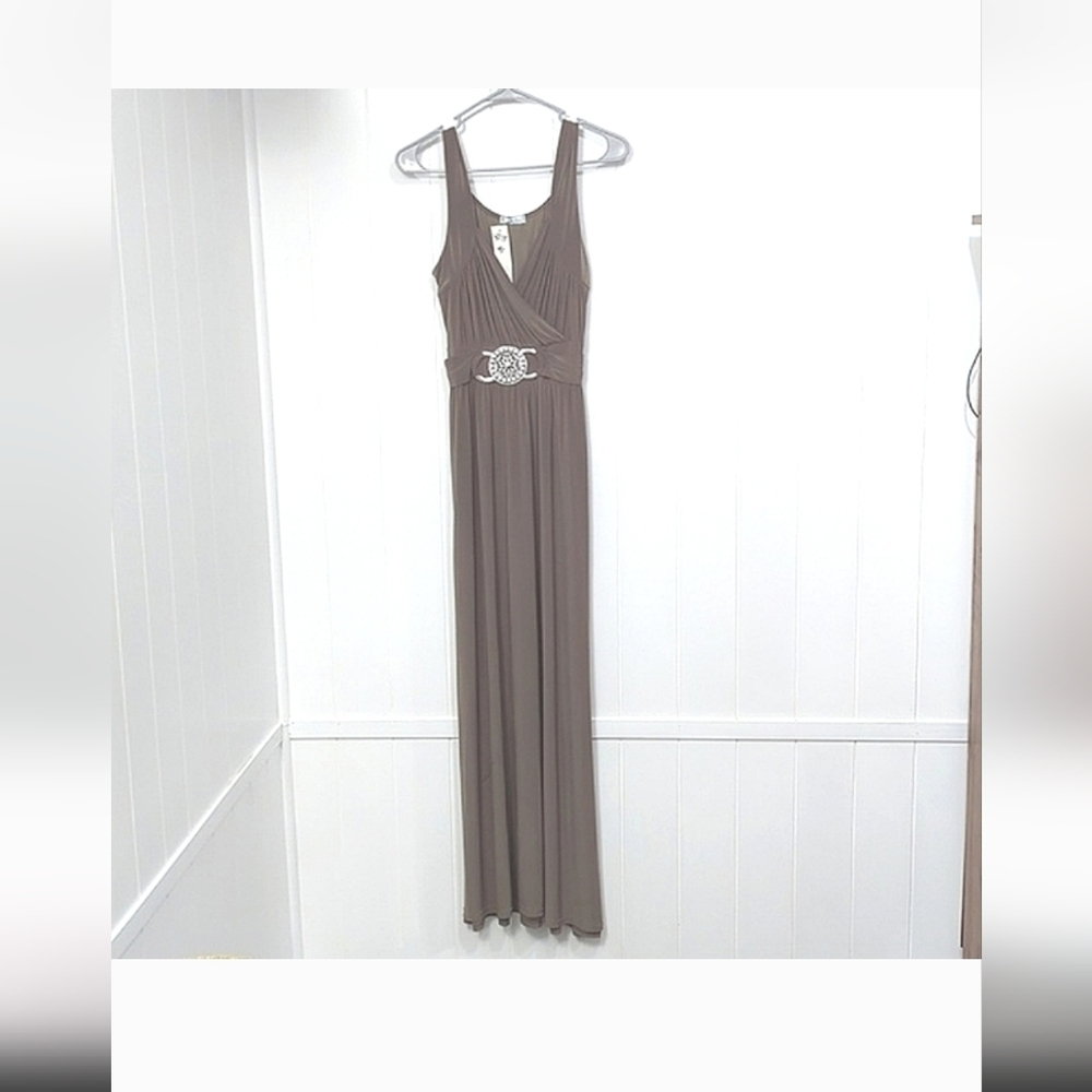 🌟NWT Liquid Long Embellishment Dress - Picture 8 of 10
